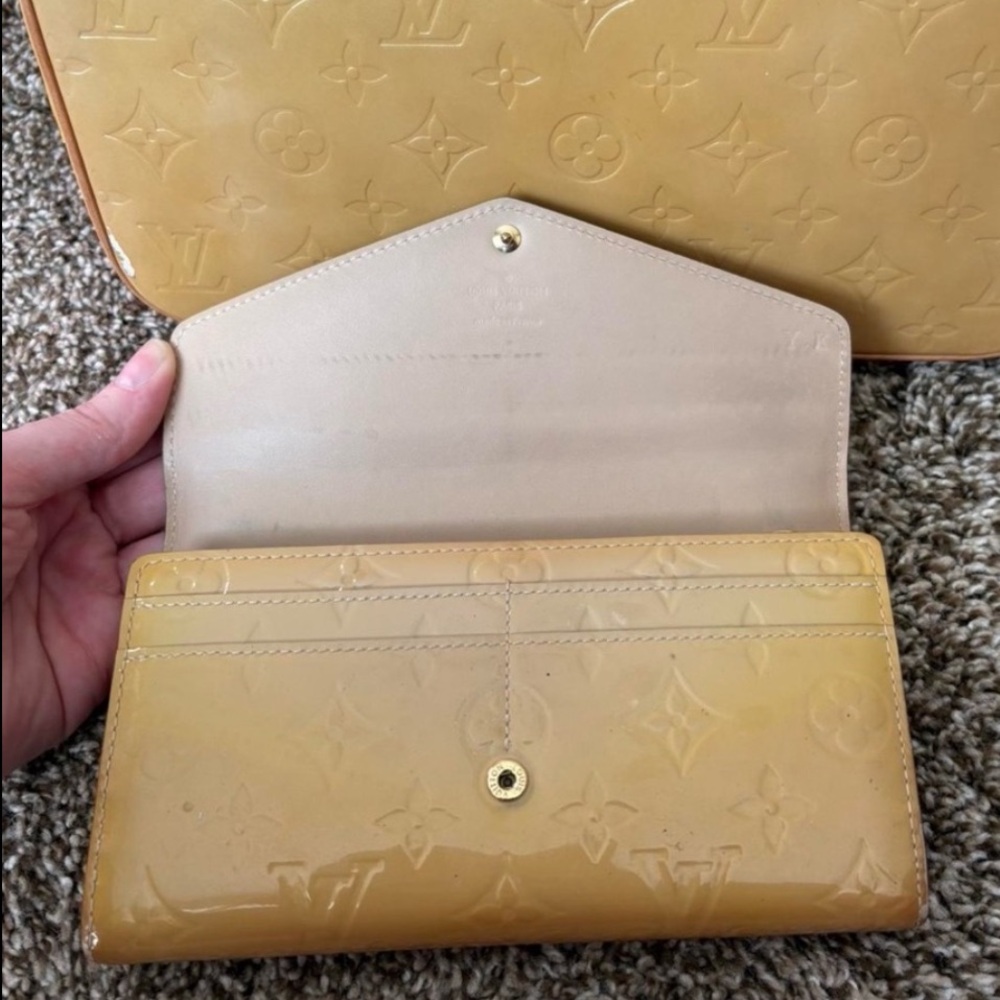 Louis Vuitton vernis noisette Wallet